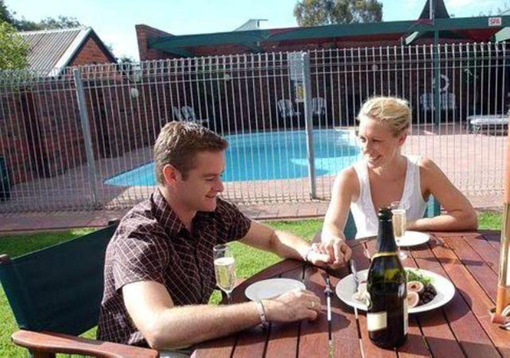 Echuca Nirebo Motel Exteriér fotografie